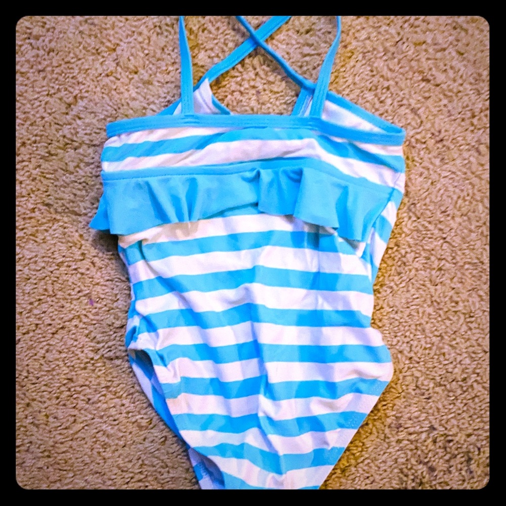 Osh Kosh swim suit size 4